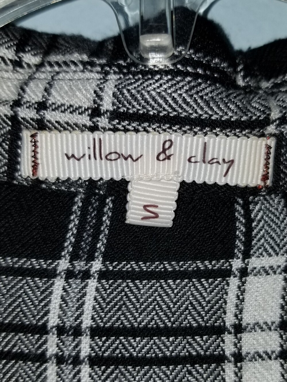 Willow & Clay Soft Black and White Plaid Fringe Cardigan Shirt / Jacket Top - Picture 2 of 5